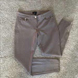 WHBM “The Skimmer” Pants